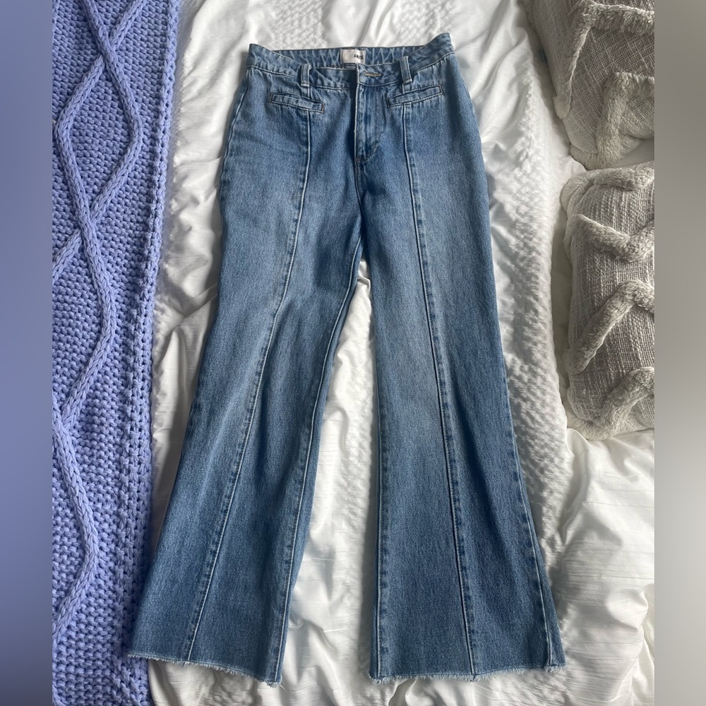 Amuse society flared Jean with middle seam